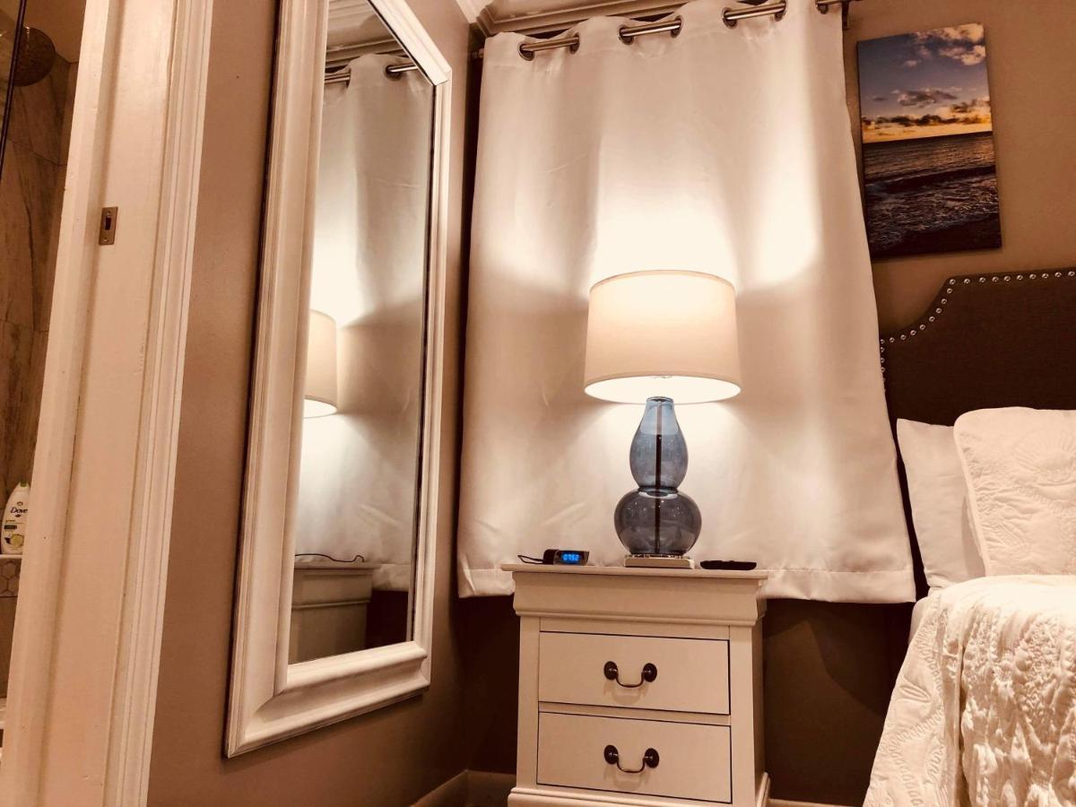 Elegant Marble Suite #6 拿骚 外观 照片