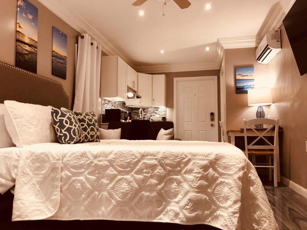 Elegant Marble Suite #6 拿骚 外观 照片