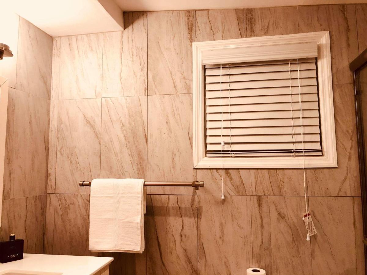 Elegant Marble Suite #6 拿骚 外观 照片